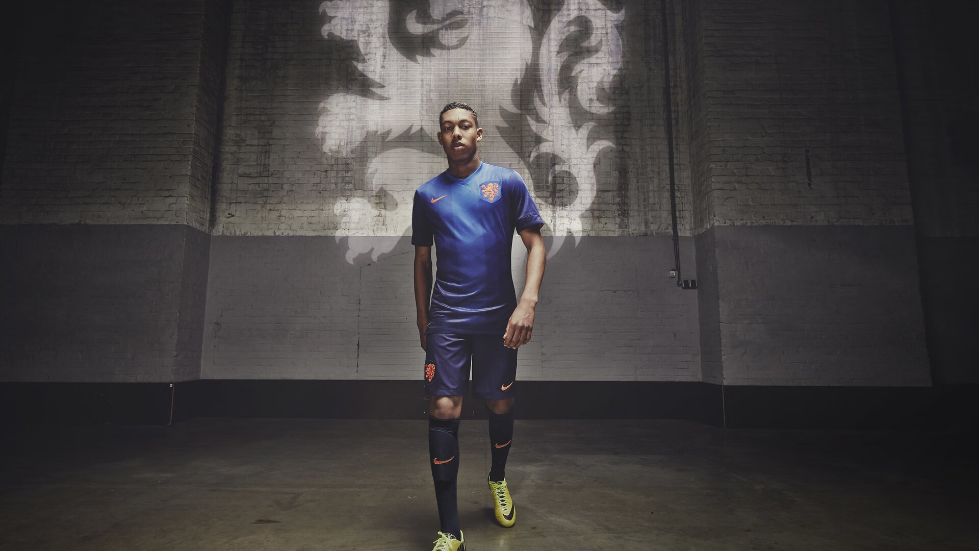 足球青训球员心理健康项目系统启动,足球运动员的心理训练